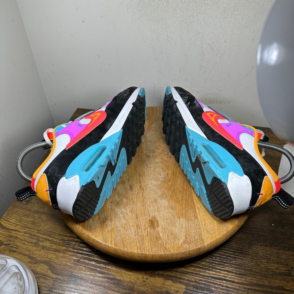 Nike Air Max Futura 90 Womens 9.5 White Hyper Pink Orange Sneakers FD0821-100 - Picture 5 of 9